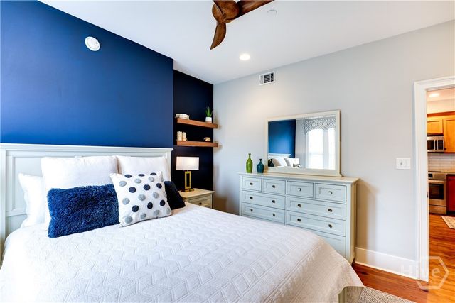 305 E Bolton Street 201, Savannah, GA 31401