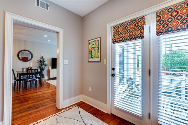 305 E Bolton Street 201, Savannah, GA 31401