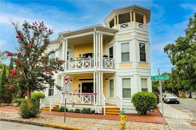 305 E Bolton Street 201, Savannah, GA 31401