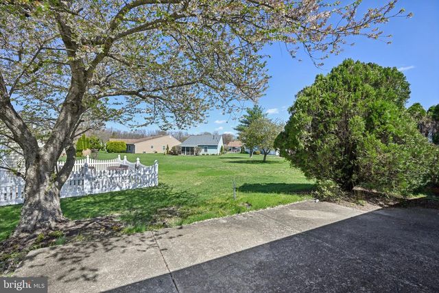 107 BASTIAN DR, Mount Laurel, NJ 08054