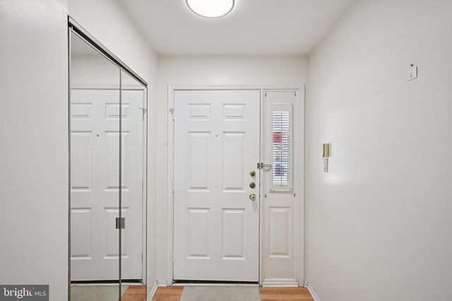 107 BASTIAN DR, Mount Laurel, NJ 08054