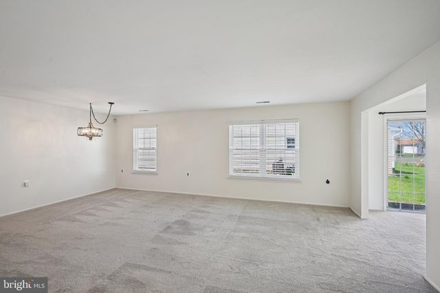 107 BASTIAN DR, Mount Laurel, NJ 08054