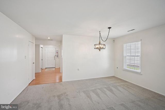 107 BASTIAN DR, Mount Laurel, NJ 08054