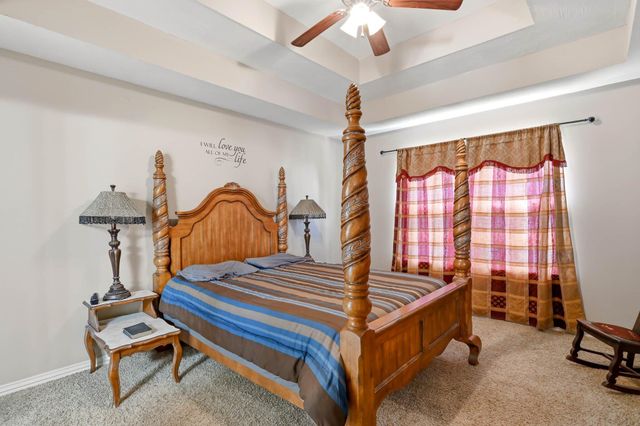 1102 E Cobblestone Drive, Ozark, MO 65721