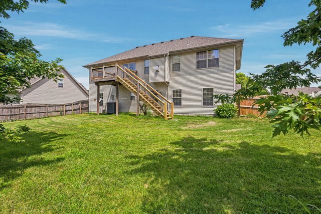 1102 E Cobblestone Drive, Ozark, MO 65721