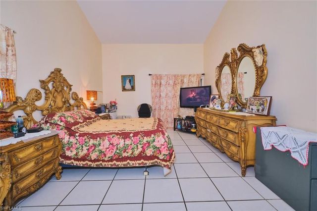 2817 SW 43rd ST, Cape Coral, FL 33914