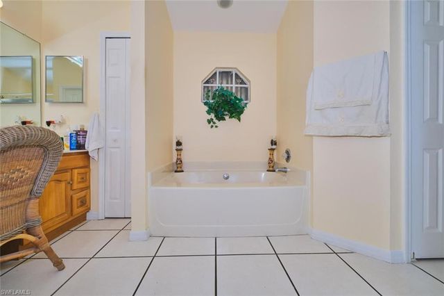 2817 SW 43rd ST, Cape Coral, FL 33914