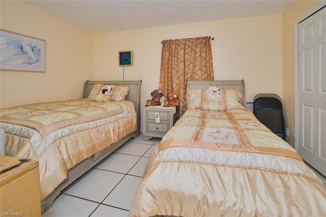2817 SW 43rd ST, Cape Coral, FL 33914
