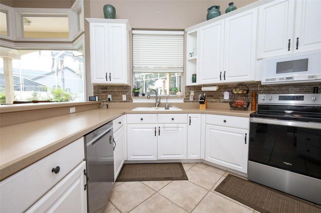 5695 POND PINE POINT, Oviedo, FL 32765