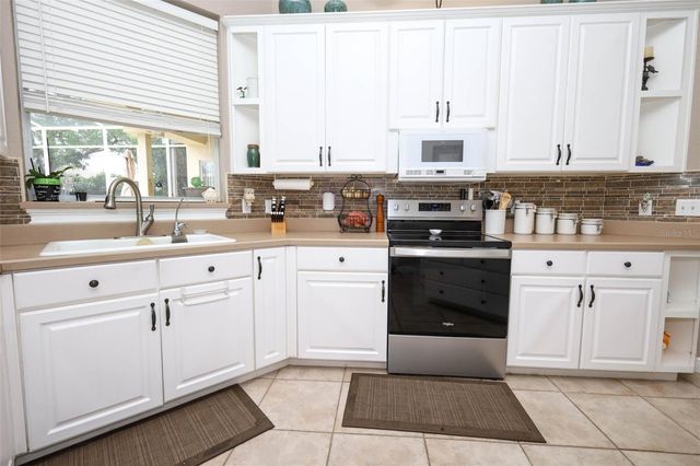 5695 POND PINE POINT, Oviedo, FL 32765