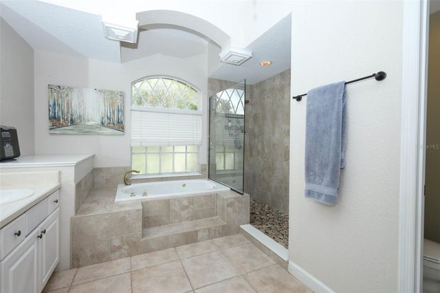 5695 POND PINE POINT, Oviedo, FL 32765