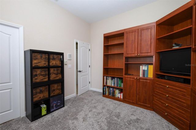 5695 POND PINE POINT, Oviedo, FL 32765