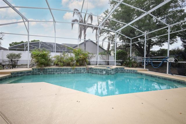 5695 POND PINE POINT, Oviedo, FL 32765