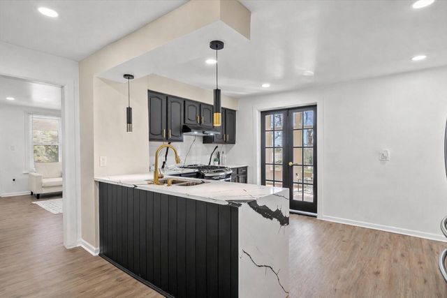 W156N5045 Pilgrim ROAD, Menomonee Falls, WI 53051