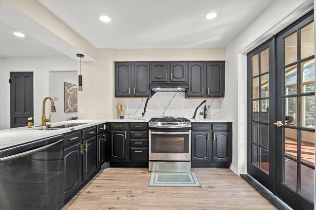 W156N5045 Pilgrim ROAD, Menomonee Falls, WI 53051