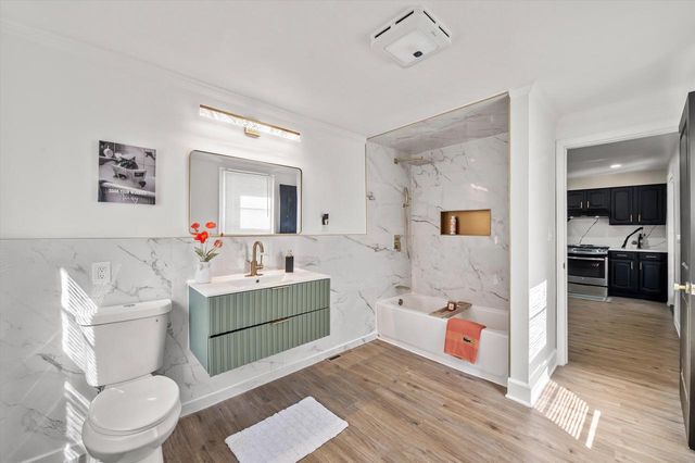 W156N5045 Pilgrim ROAD, Menomonee Falls, WI 53051