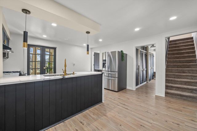 W156N5045 Pilgrim ROAD, Menomonee Falls, WI 53051