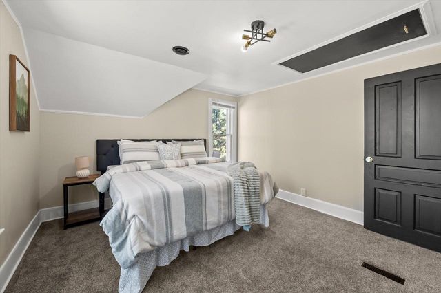 W156N5045 Pilgrim ROAD, Menomonee Falls, WI 53051