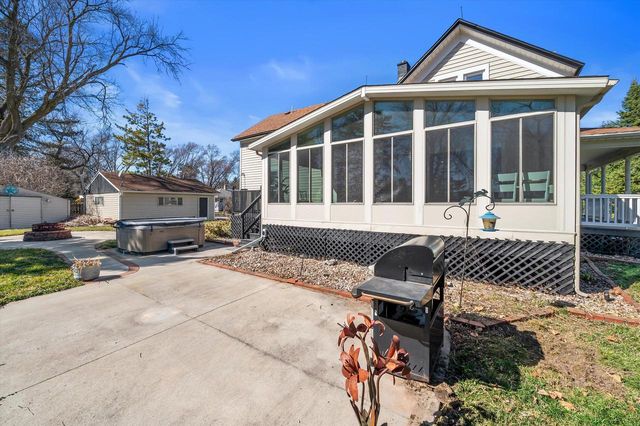 W156N5045 Pilgrim ROAD, Menomonee Falls, WI 53051