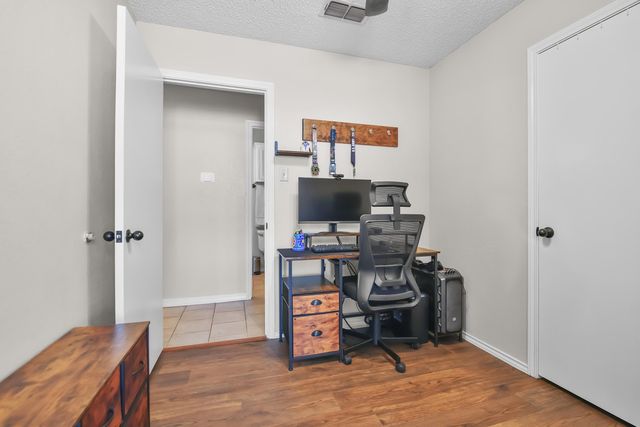 2216 86th Street, Lubbock, TX 79423