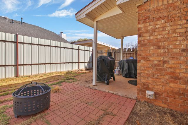 2216 86th Street, Lubbock, TX 79423