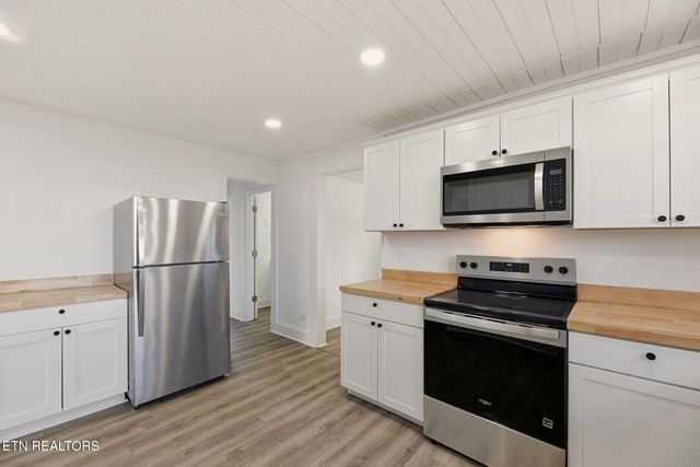 507 E Inskip Drive, Knoxville, TN 37912