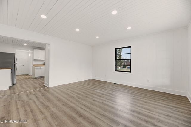 507 E Inskip Drive, Knoxville, TN 37912