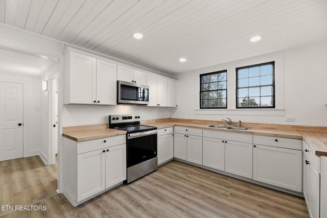 507 E Inskip Drive, Knoxville, TN 37912