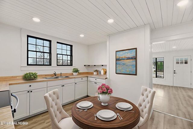 507 E Inskip Drive, Knoxville, TN 37912