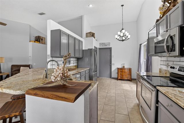 12229 DAWN VISTA DRIVE, Riverview, FL 33578