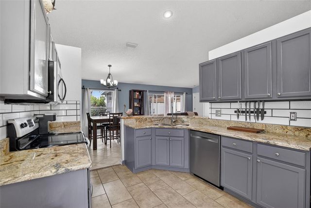 12229 DAWN VISTA DRIVE, Riverview, FL 33578