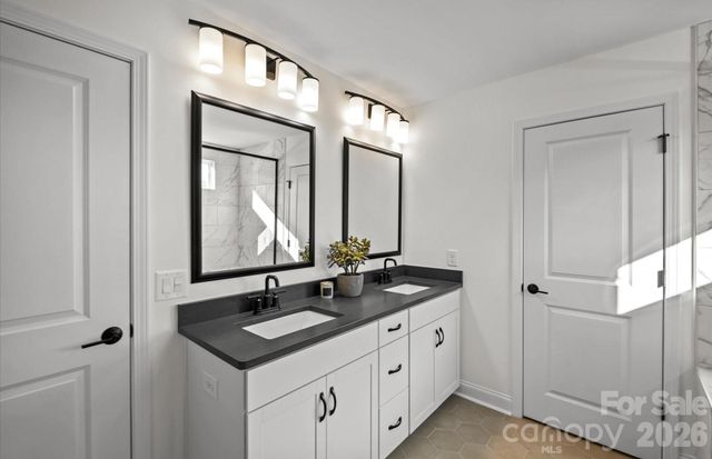 1016 WT Ferguson Drive, Matthews, NC 28104
