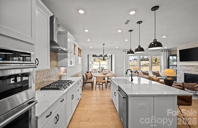 1016 WT Ferguson Drive, Matthews, NC 28104