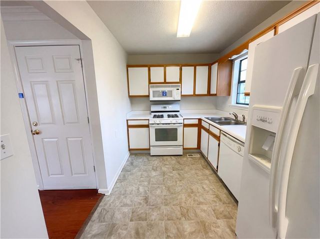 116 Westwood Drive, Dallas, GA 30132