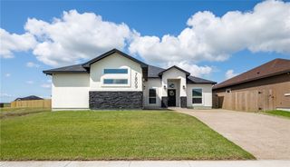 7809 Hulk Dr, Corpus Christi, TX 78414