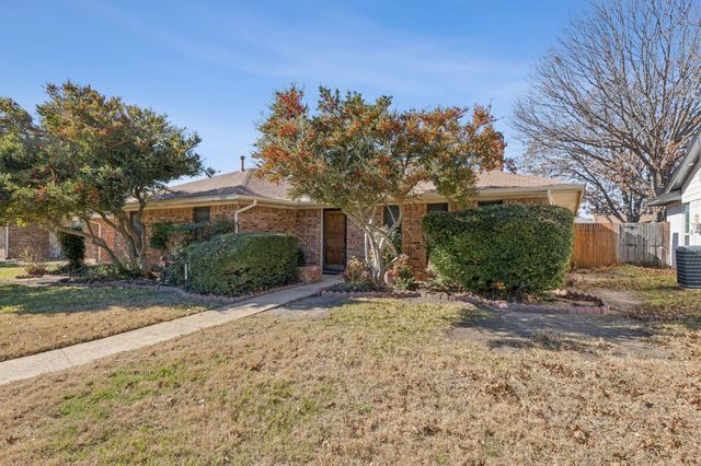 2009 Glenbrook Meadows Drive, Garland, TX 75040