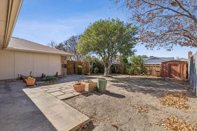 2009 Glenbrook Meadows Drive, Garland, TX 75040