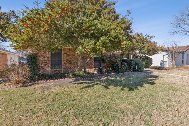 2009 Glenbrook Meadows Drive, Garland, TX 75040
