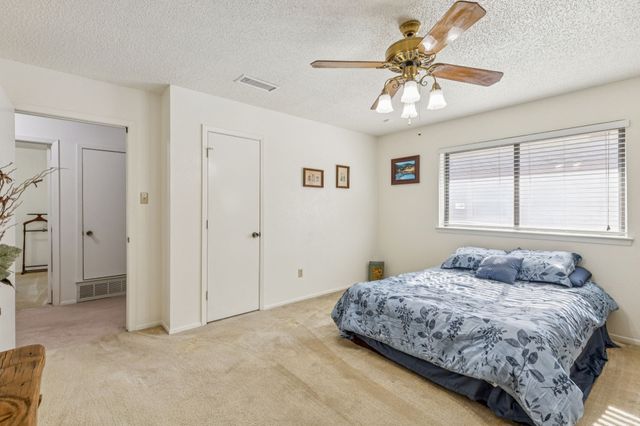 2009 Glenbrook Meadows Drive, Garland, TX 75040