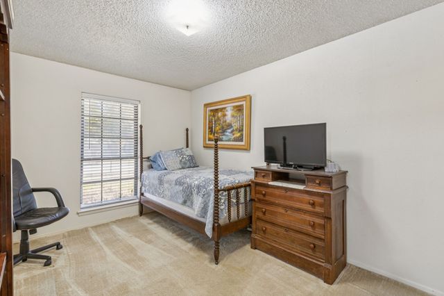 2009 Glenbrook Meadows Drive, Garland, TX 75040