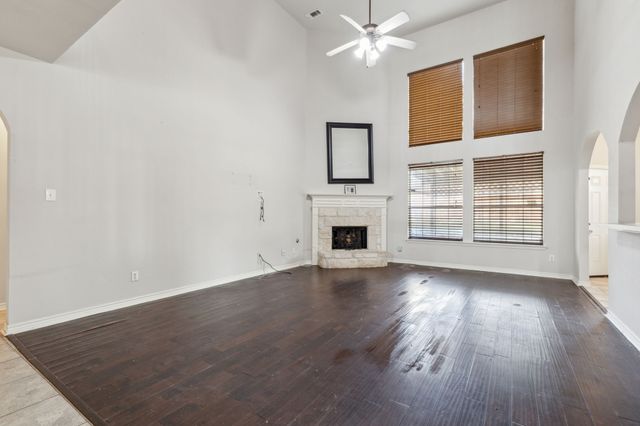 1500 Chateau Lane, Mansfield, TX 76063