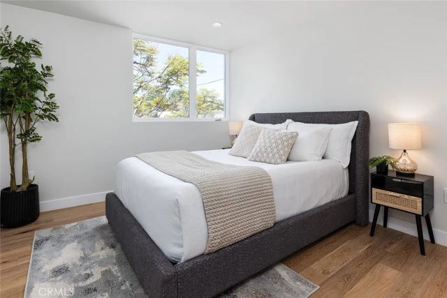 2822 Rowena Avenue B, Los Angeles, CA 90039
