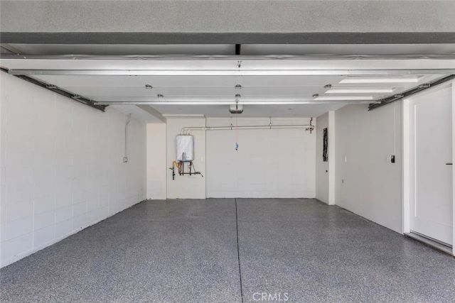 2822 Rowena Avenue B, Los Angeles, CA 90039