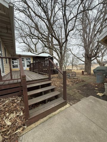 2482 65th Street, Vinton, IA 52349