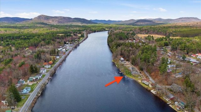 13 Terrace Dr Ext, Lake Luzerne, NY 12846