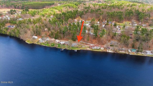13 Terrace Dr Ext, Lake Luzerne, NY 12846