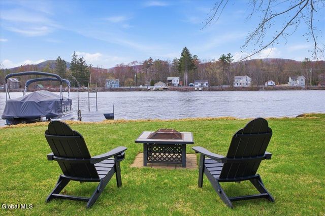 13 Terrace Dr Ext, Lake Luzerne, NY 12846