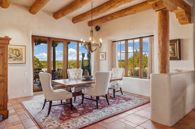 81 W Calle Ventoso, Santa Fe, NM 87506