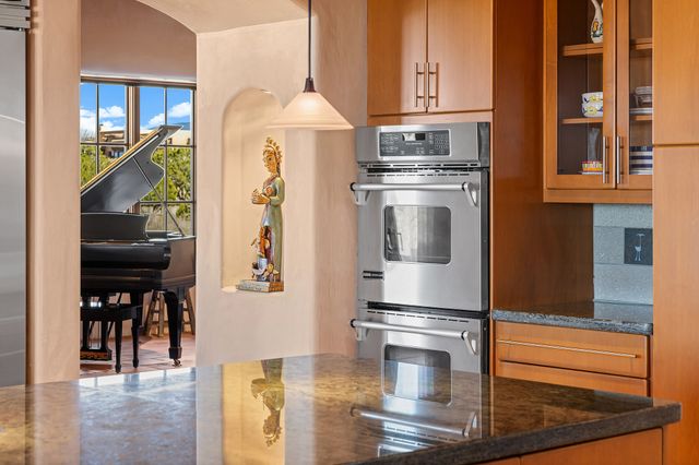 81 W Calle Ventoso, Santa Fe, NM 87506