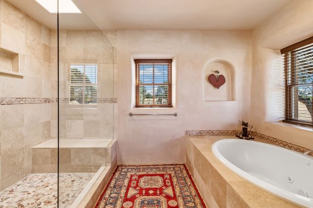 81 W Calle Ventoso, Santa Fe, NM 87506
